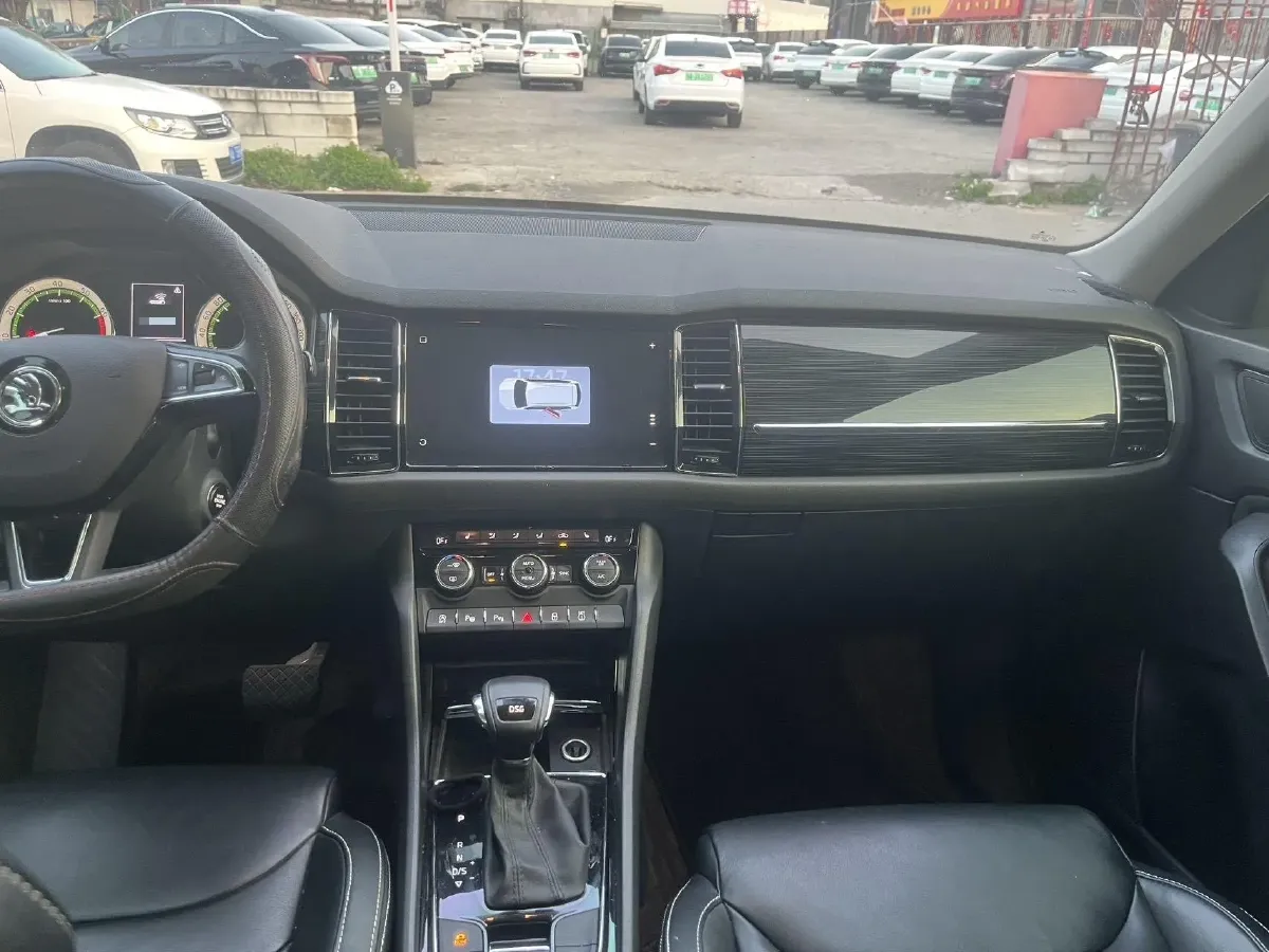 2018 Skoda Kodiak 2.0T 186HP L4 7DCT,autocango,china used car exporter,china ev exporter,chinese used car exporter,chinese used ev exporter