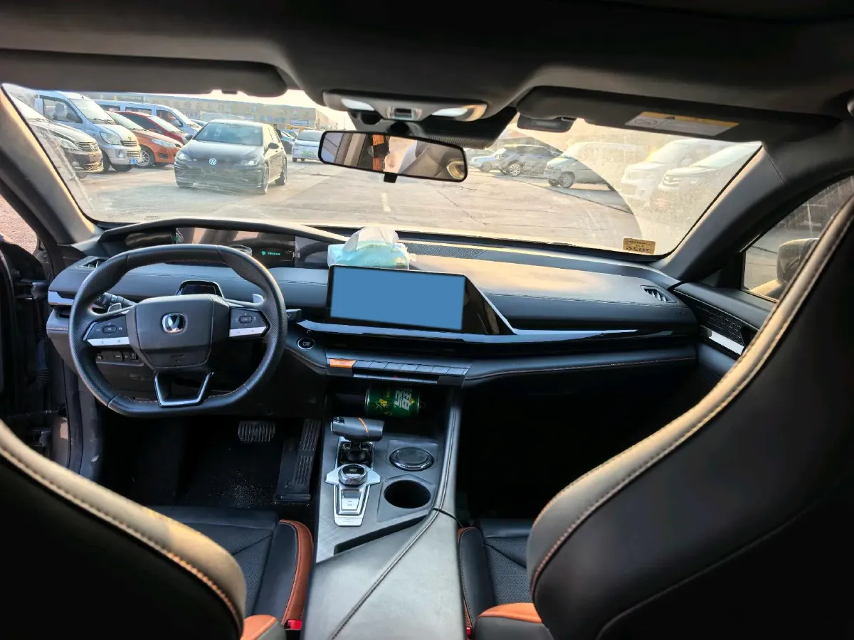 2023 ChangAn UNI-V 1.5T 188HP L4 7DCT,autocango,china used car exporter,china ev exporter,chinese used car exporter,chinese used ev exporter