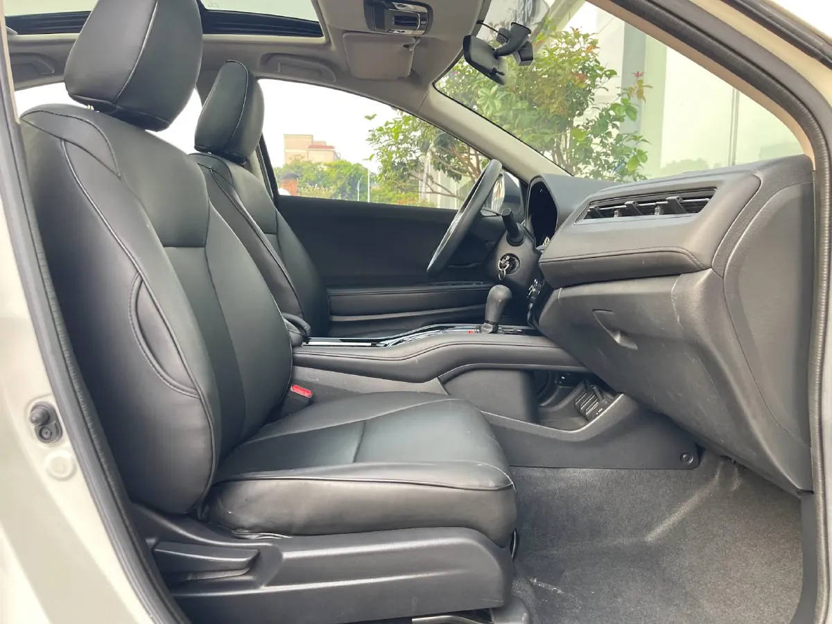 2020 Honda Vezel 1.5L 131HP L4 CVT,autocango,china used car exporter,china ev exporter,chinese used car exporter,chinese used ev exporter