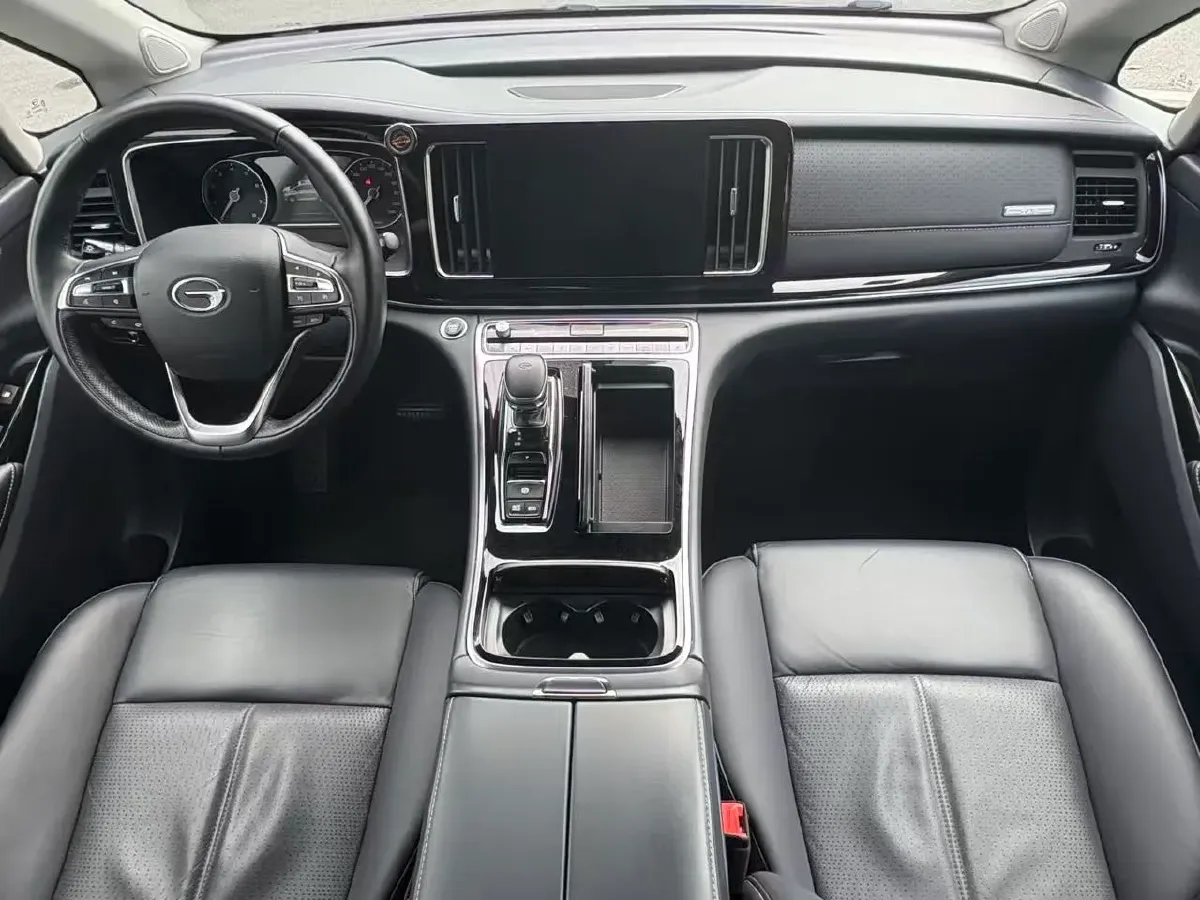 2021 GAC Trumpchi M8 2.0T 252HP L4 8AT,autocango,china used car exporter,china ev exporter,chinese used car exporter,chinese used ev exporter