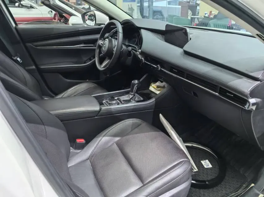 2023 Mazda 3 Axela 2.0L 158HP L4 6AT,autocango,china used car exporter,china ev exporter,chinese used car exporter,chinese used ev exporter