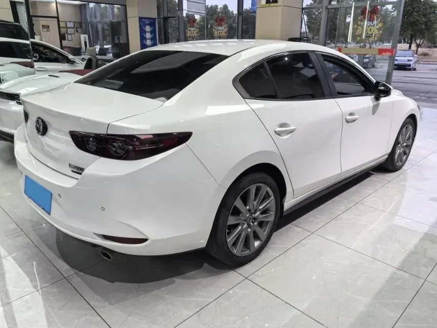 2023 Mazda 3 Axela 2.0L 158HP L4 6AT,autocango,china used car exporter,china ev exporter,chinese used car exporter,chinese used ev exporter