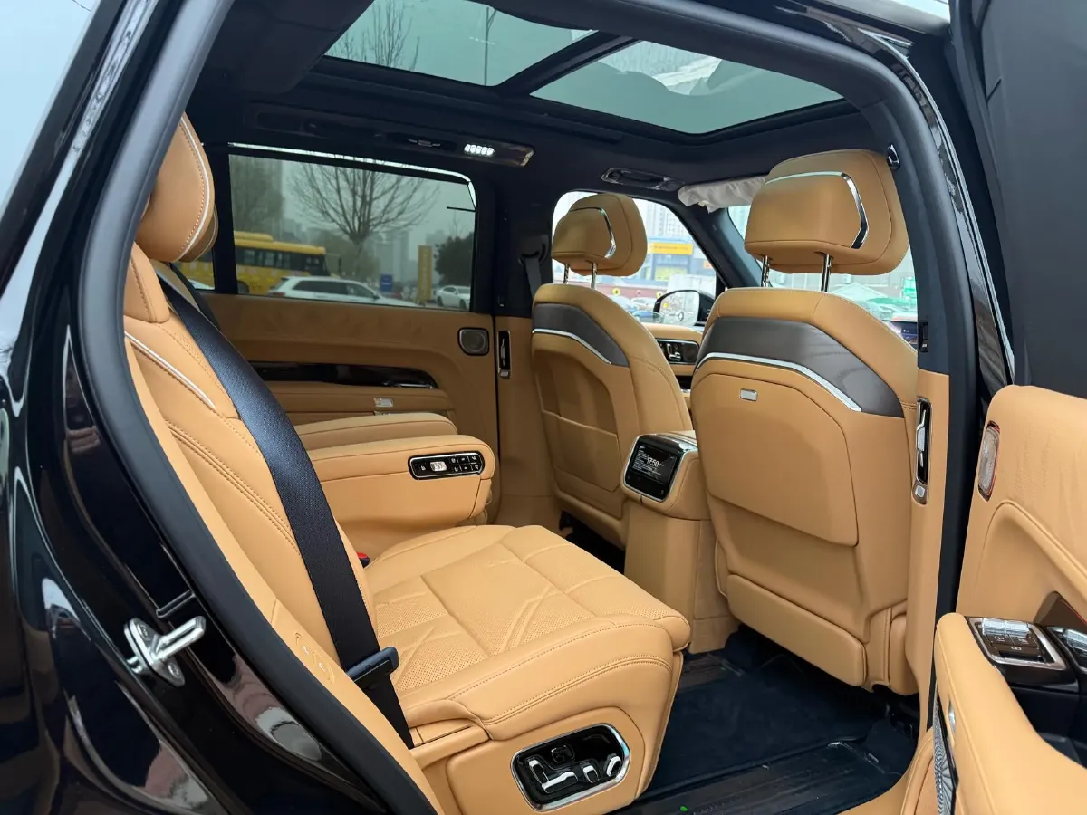 2025 Zeekr 9X 2.0T 279HP L4 1DHT PHEV,autocango,china used car exporter,china ev exporter,chinese used car exporter,chinese used ev exporter