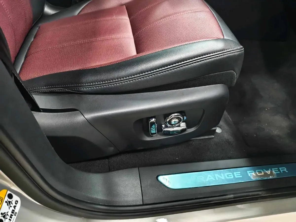 2023 Land Rover Range Rover Evoque 2.0T 249HP L4 9AT,autocango,china used car exporter,china ev exporter,chinese used car exporter,chinese used ev exporter