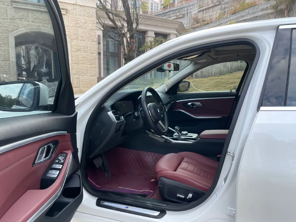 2021 BMW 3 Series 2.0T 156HP L4 8AT,autocango,china used car exporter,china ev exporter,chinese used car exporter,chinese used ev exporter