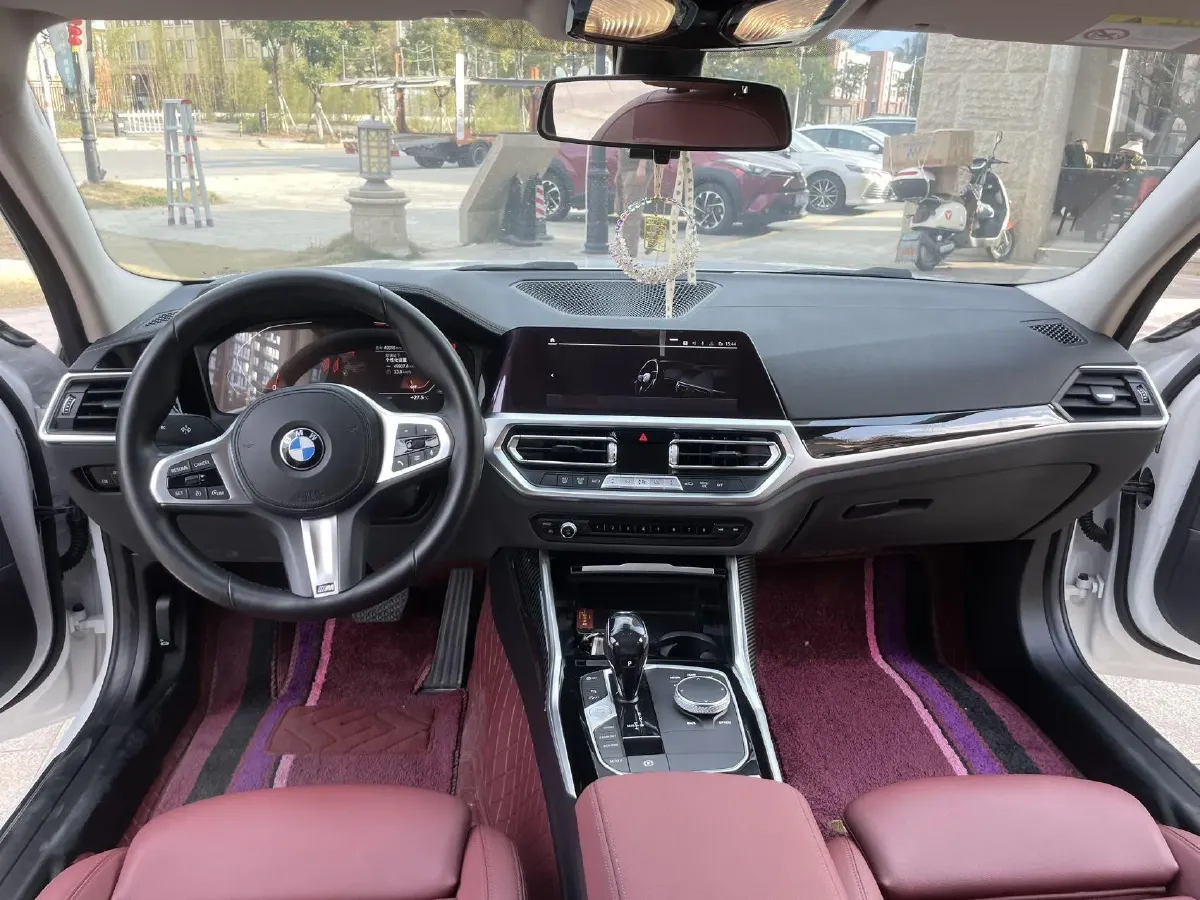 2021 BMW 3 Series 2.0T 156HP L4 8AT,autocango,china used car exporter,china ev exporter,chinese used car exporter,chinese used ev exporter