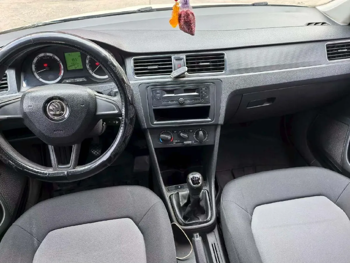 2019 Skoda Rapid 1.5L 110HP L4 5MT,autocango,china used car exporter,china ev exporter,chinese used car exporter,chinese used ev exporter