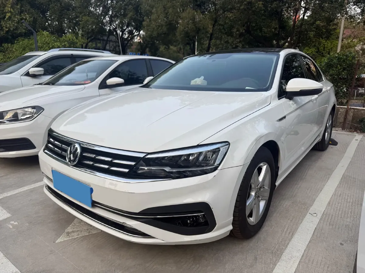 2019 Volkswagen T-Cross 1.4T 150HP L4 7DCT,autocango,china used car exporter,china ev exporter,chinese used car exporter,chinese used ev exporter