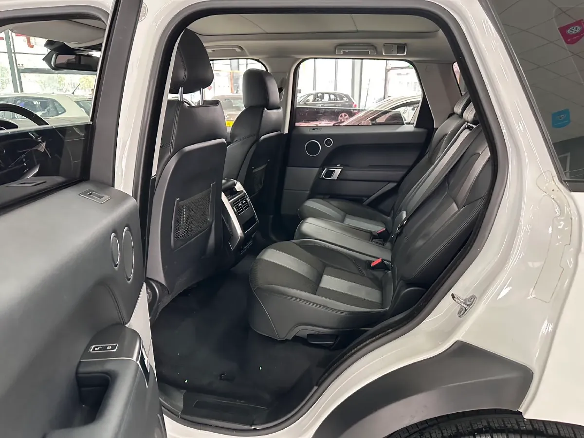 2017 Land Rover Range Rover Sport 3.0T 340HP V6 8AT,autocango,china used car exporter,china ev exporter,chinese used car exporter,chinese used ev exporter