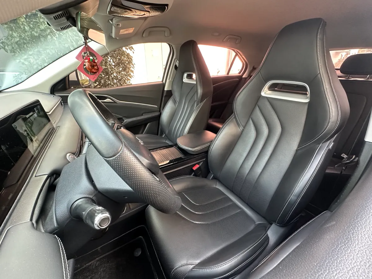 2022 Roewe RX5 MAX 1.5T 181HP L4 6AT,autocango,china used car exporter,china ev exporter,chinese used car exporter,chinese used ev exporter