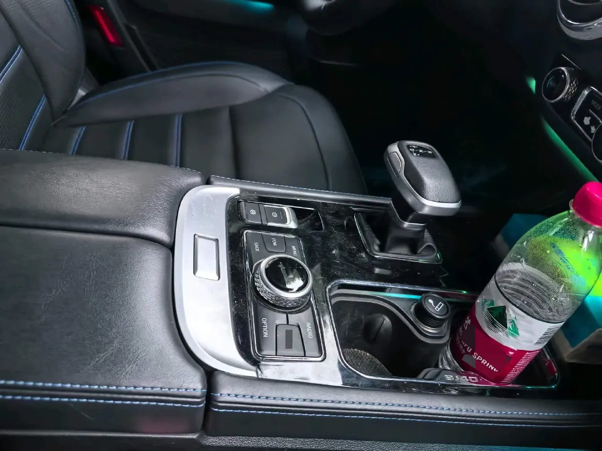 2020 Beijing BJ40 2.0T 224HP L4 8AT,autocango,china used car exporter,china ev exporter,chinese used car exporter,chinese used ev exporter