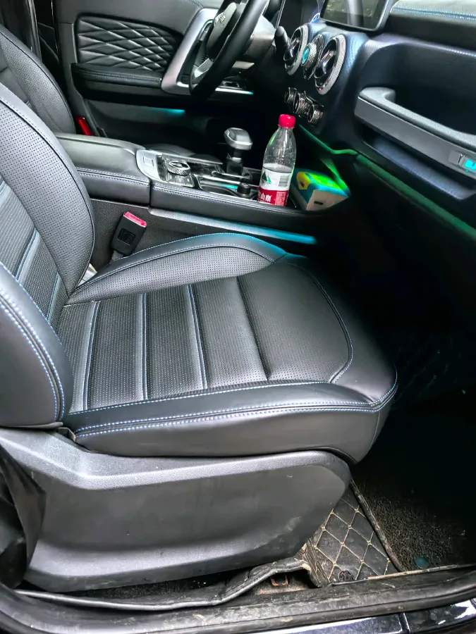 2020 Beijing BJ40 2.0T 224HP L4 8AT,autocango,china used car exporter,china ev exporter,chinese used car exporter,chinese used ev exporter