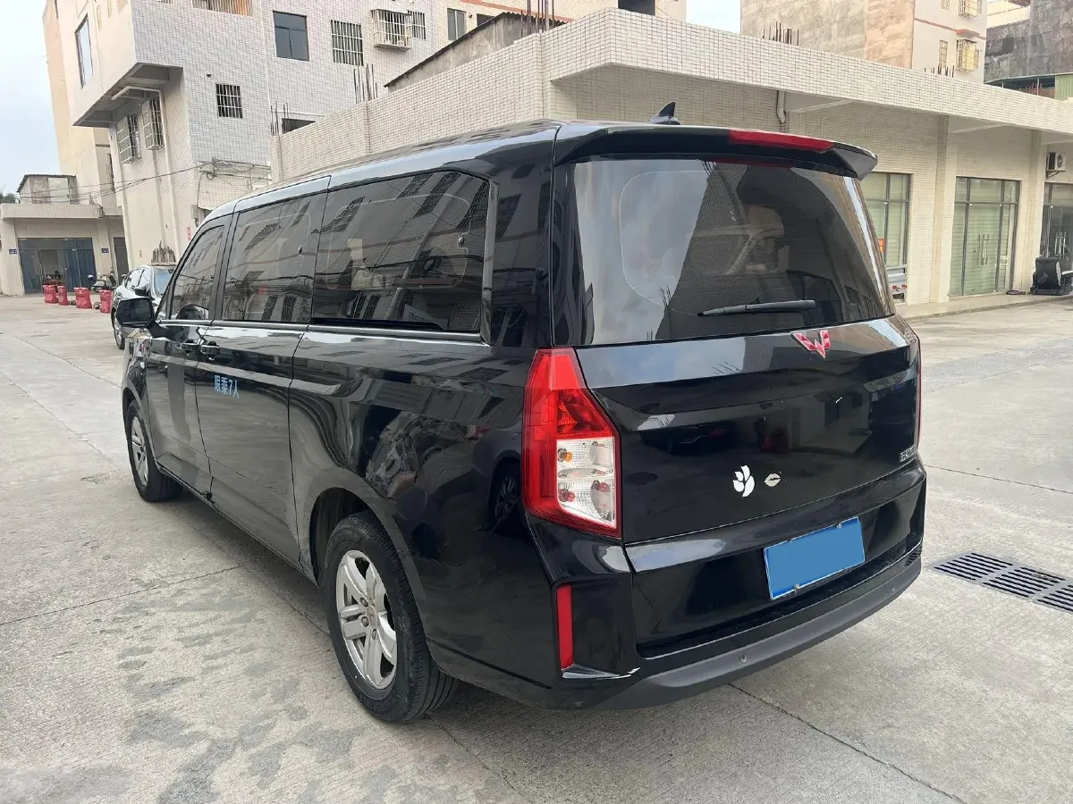 2021 WuLing ZhengChen 1.5T 147HP L4 6MT,autocango,china used car exporter,china ev exporter,chinese used car exporter,chinese used ev exporter