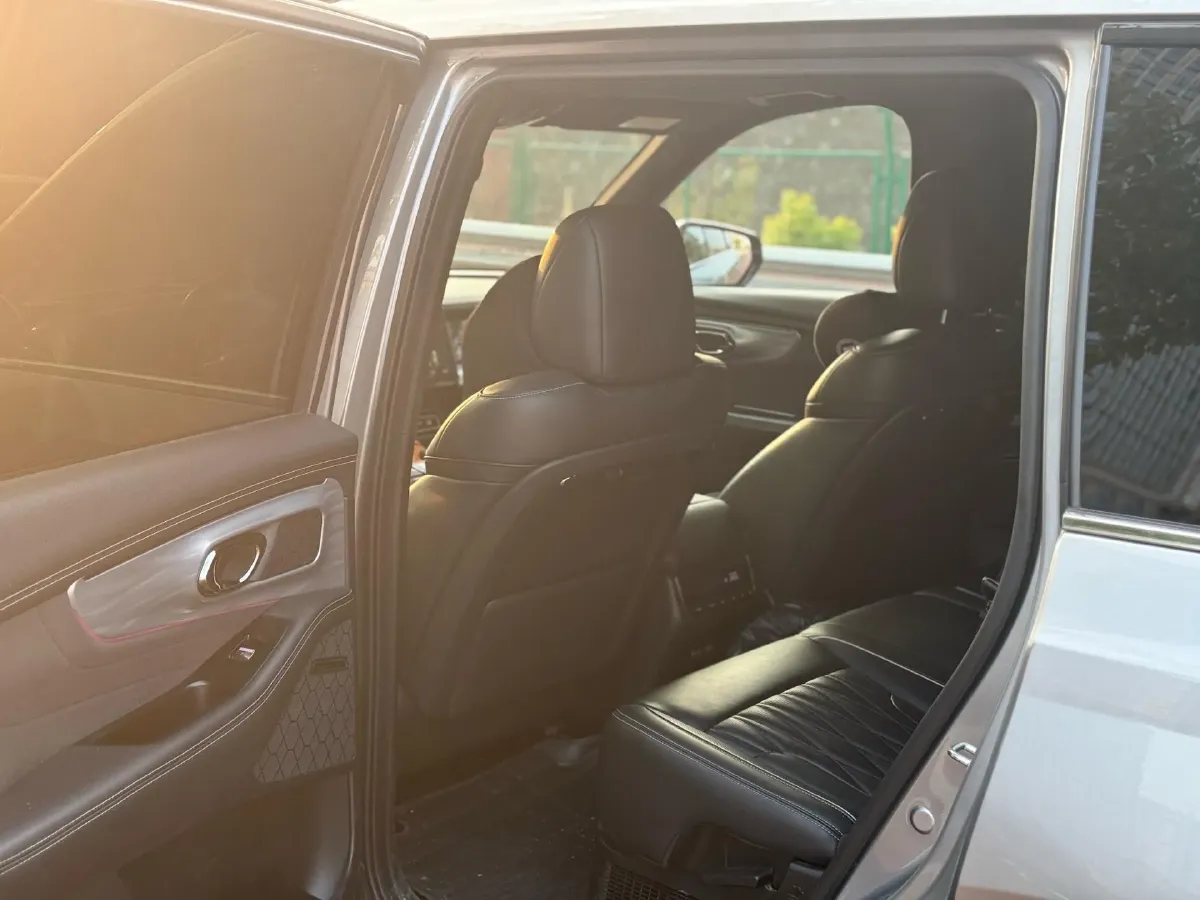 2022 GAC Trumpchi GS8 2.0T 190HP L4 E-CVT Hybrid,autocango,china used car exporter,china ev exporter,chinese used car exporter,chinese used ev exporter