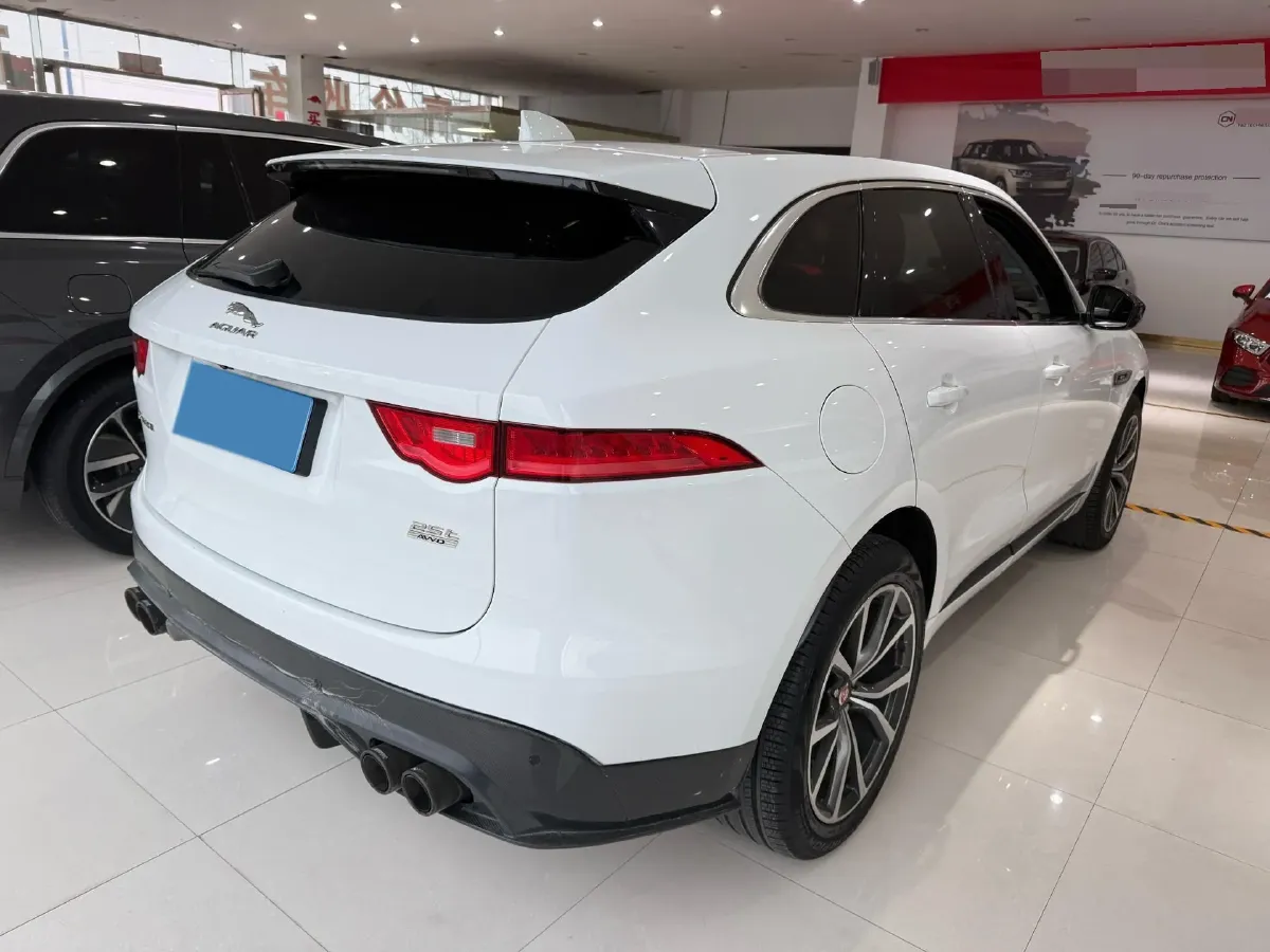 2018 Land Rover Range Rover Velar 2.0T 250HP L4 8AT,autocango,china used car exporter,china ev exporter,chinese used car exporter,chinese used ev exporter