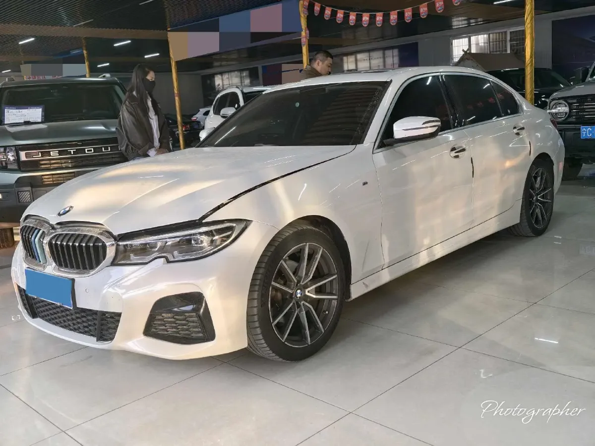 2021 BMW 3 Series 2.0T 156HP L4 8AT,autocango,china used car exporter,china ev exporter,chinese used car exporter,chinese used ev exporter