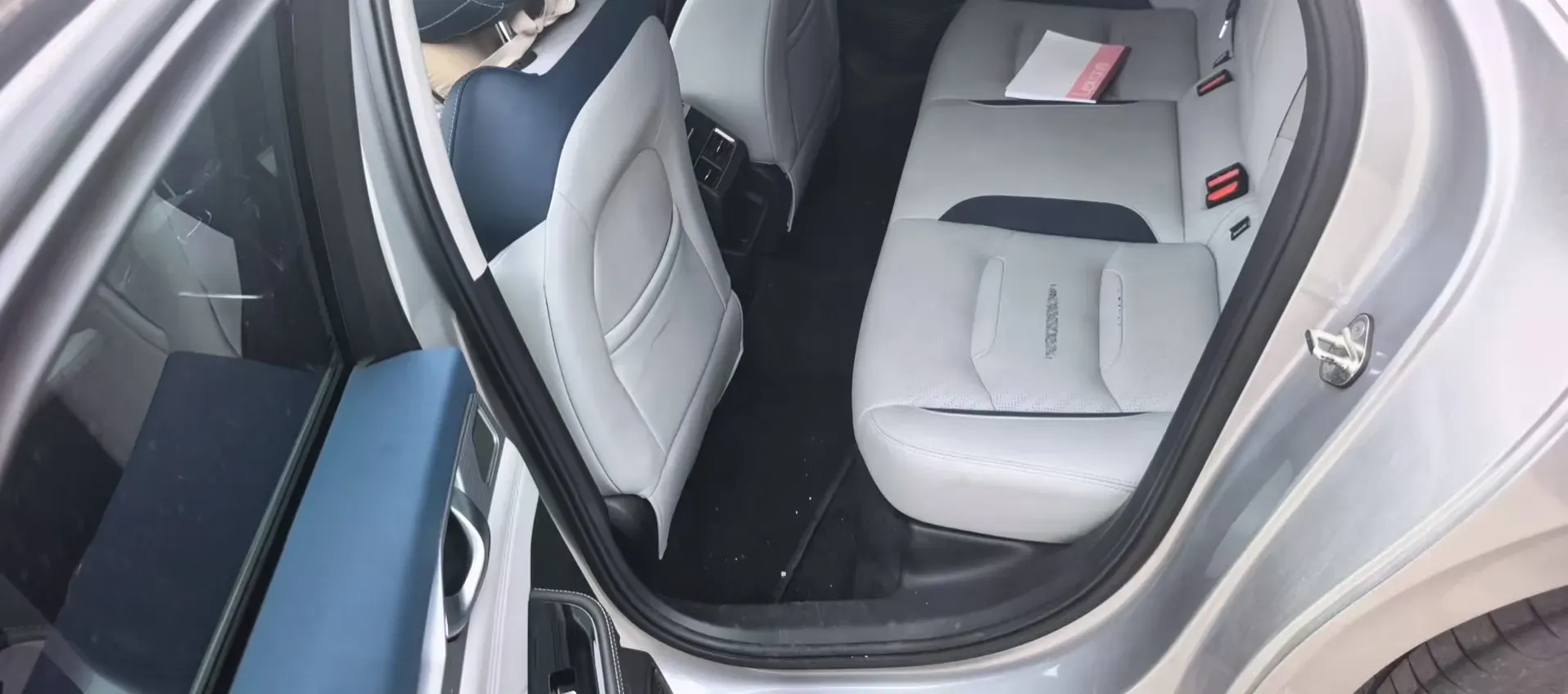 2021 Geely Preface 2.0T 190HP L4 7DCT,autocango,china used car exporter,china ev exporter,chinese used car exporter,chinese used ev exporter