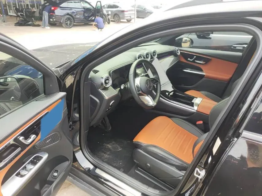 2023 Mercedes-Benz GLC Class 2.0T 204HP L4 9AT,autocango,china used car exporter,china ev exporter,chinese used car exporter,chinese used ev exporter