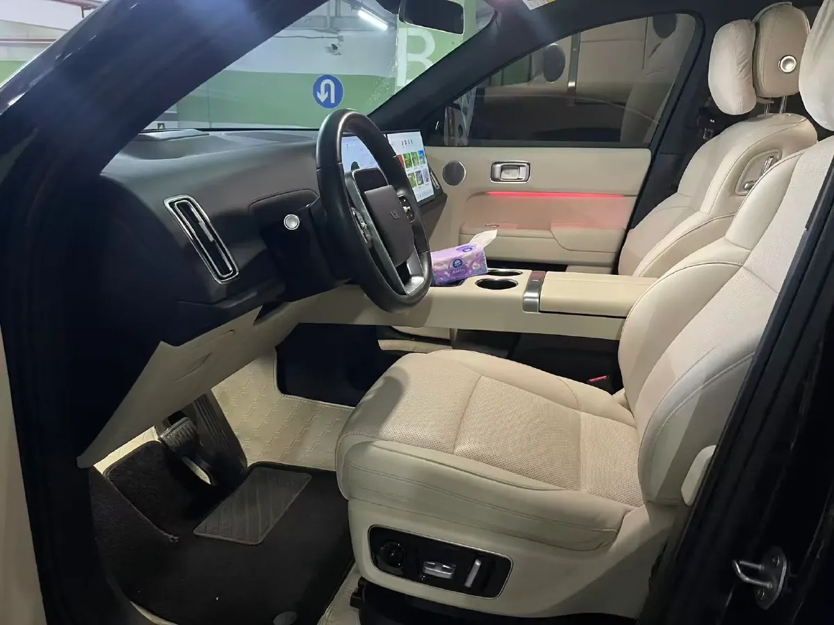 2022 Li L9 Range Extended 154HP REEV 42.6KWH,autocango,china used car exporter,china ev exporter,chinese used car exporter,chinese used ev exporter