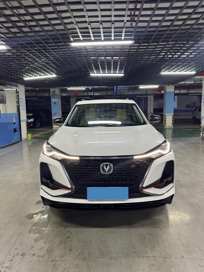 2021 ChangAn CS75 Plus 1.5T 178HP L4 6AT,autocango,china used car exporter,china ev exporter,chinese used car exporter,chinese used ev exporter