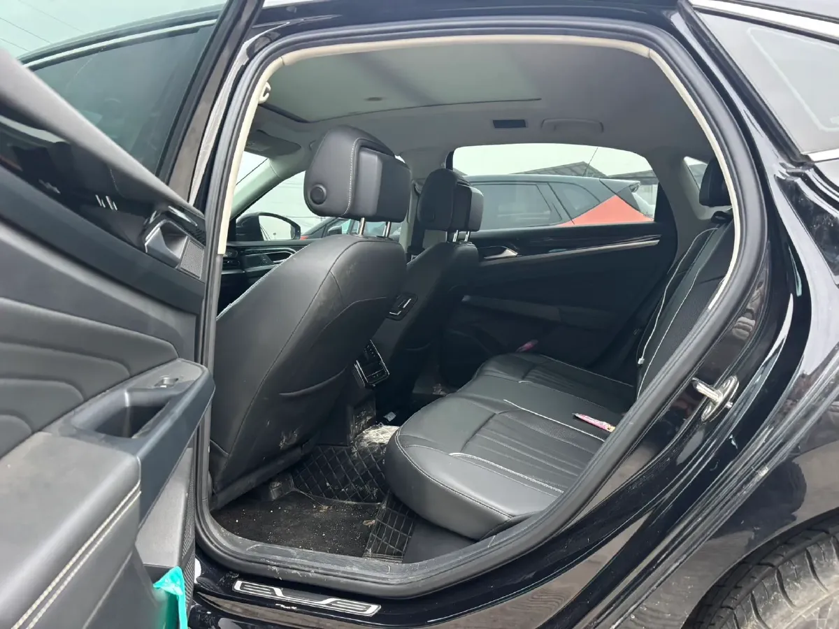 2024 Volkswagen Passat 2.0T 220HP L4 7DCT,autocango,china used car exporter,china ev exporter,chinese used car exporter,chinese used ev exporter