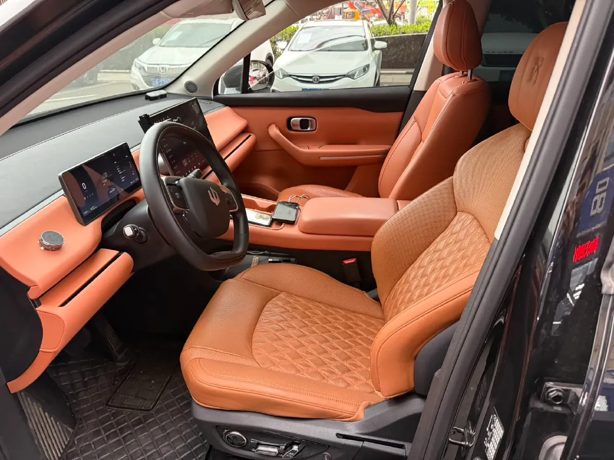 2024 Leapmotor C16 BEV 67.7KWH,autocango,china used car exporter,china ev exporter,chinese used car exporter,chinese used ev exporter