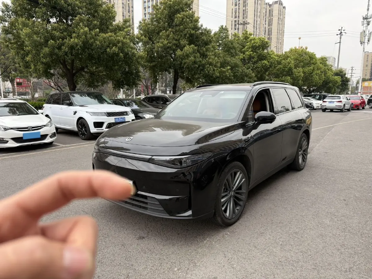 2024 Leapmotor C16 BEV 67.7KWH,autocango,china used car exporter,china ev exporter,chinese used car exporter,chinese used ev exporter