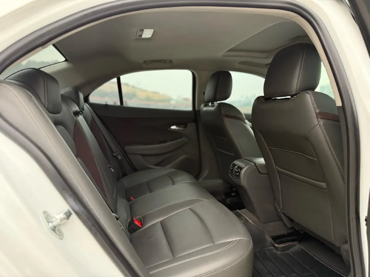 2018 Chevrolet Malibu 1.5T 170HP L4 6AT,autocango,china used car exporter,china ev exporter,chinese used car exporter,chinese used ev exporter