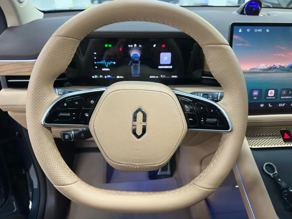 2024 AITO AITO M7 1.5T 152HP L4 REEV 42KWH,autocango,china used car exporter,china ev exporter,chinese used car exporter,chinese used ev exporter