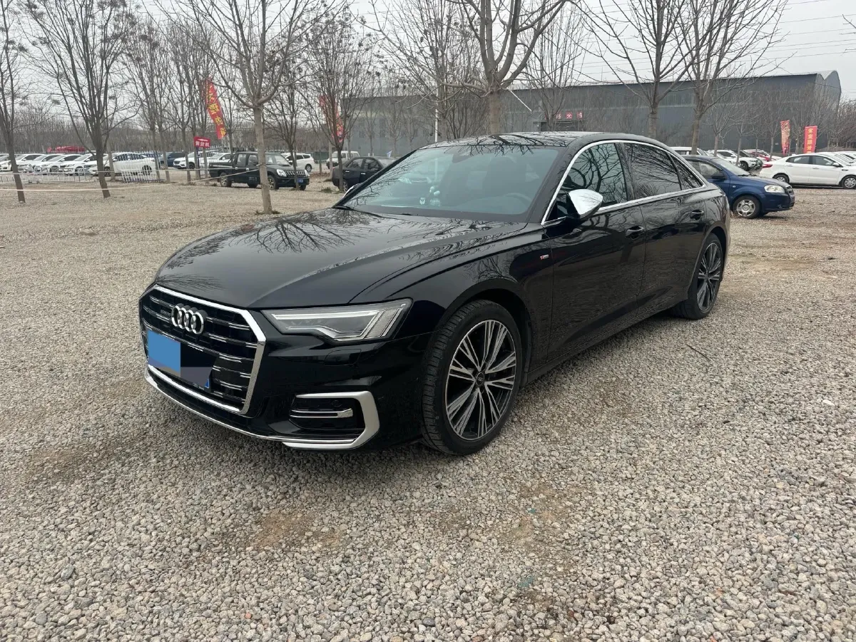 2022 Audi A6L 2.0T 224HP L4 7DCT,autocango,china used car exporter,china ev exporter,chinese used car exporter,chinese used ev exporter