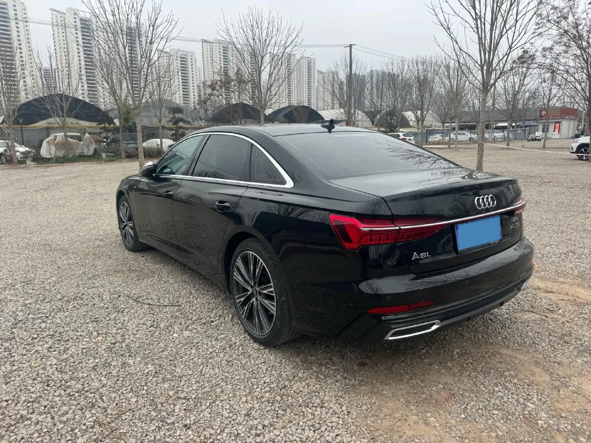 2022 Audi A6L 2.0T 224HP L4 7DCT,autocango,china used car exporter,china ev exporter,chinese used car exporter,chinese used ev exporter