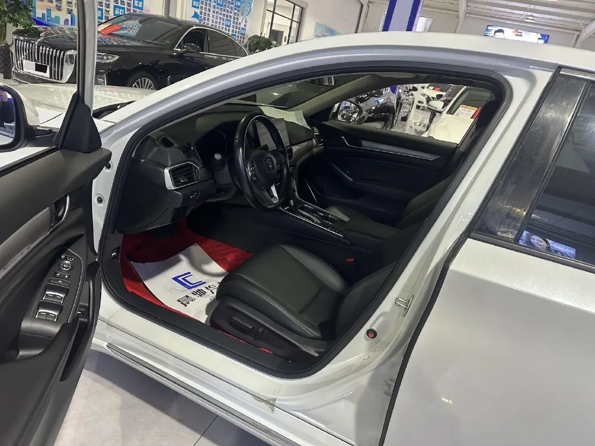 2022 Honda Accord 1.5T 194HP L4 CVT,autocango,china used car exporter,china ev exporter,chinese used car exporter,chinese used ev exporter