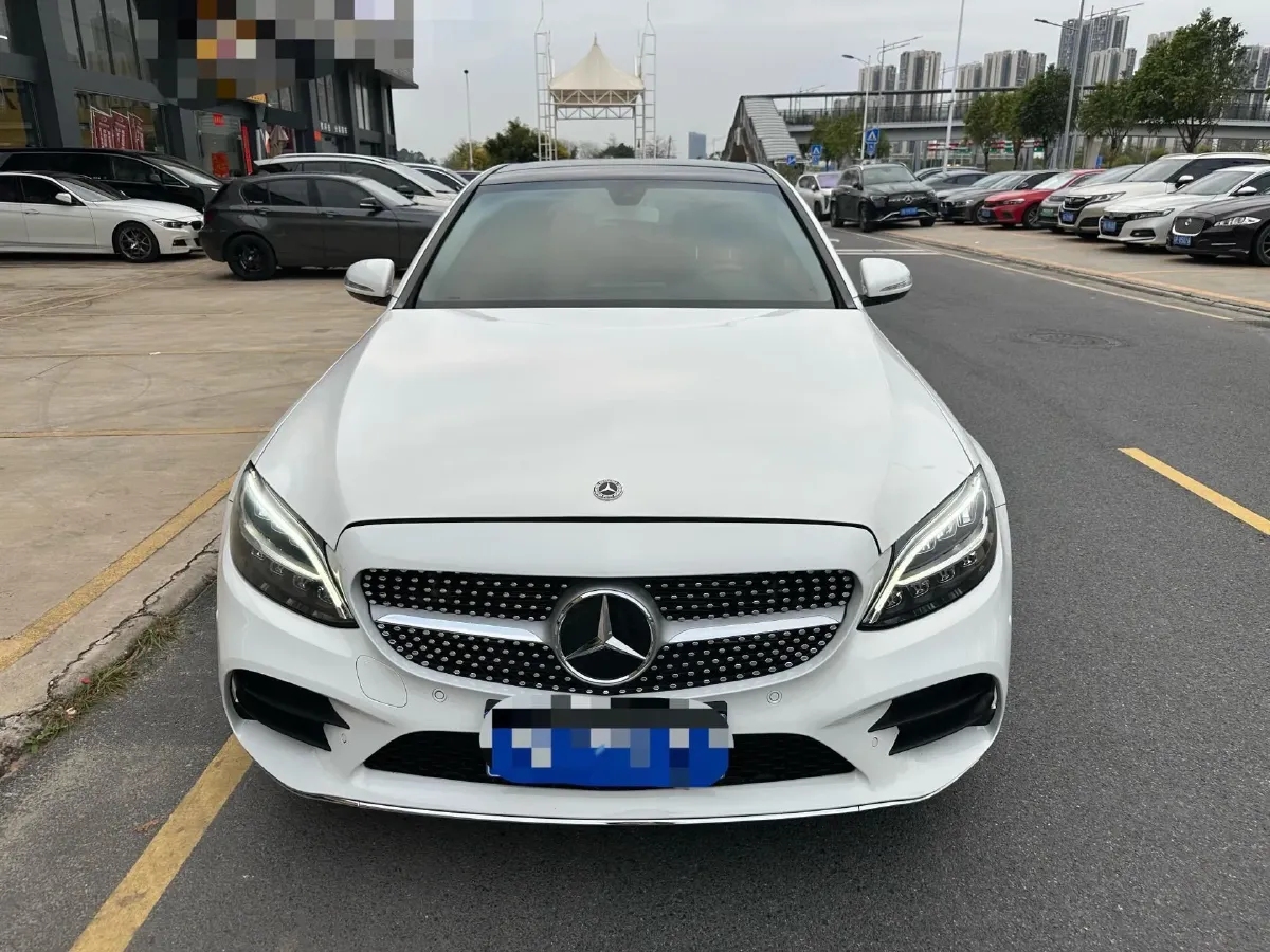 2020 Mercedes-Benz C Class 1.5T 184HP L4 9AT,autocango,china used car exporter,china ev exporter,chinese used car exporter,chinese used ev exporter