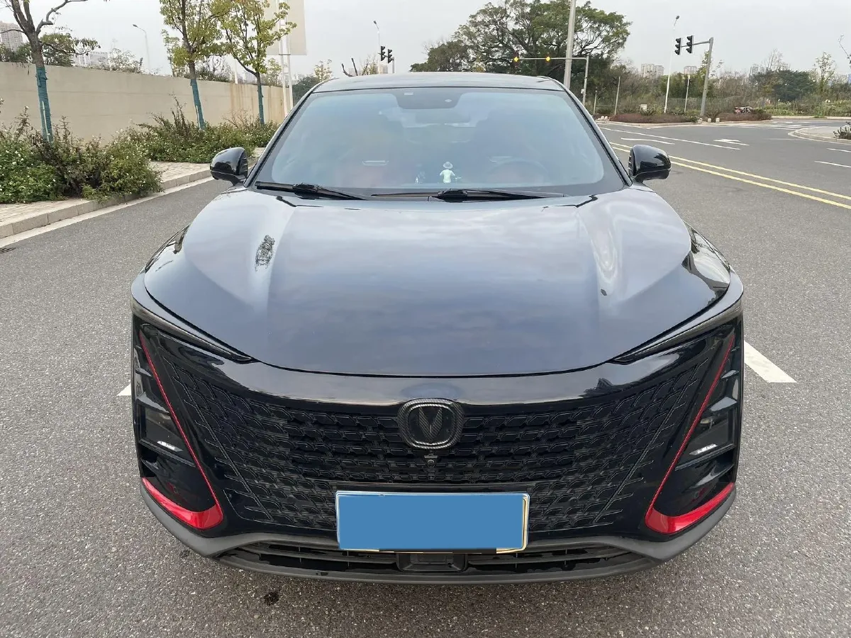 2020 ChangAn UNI-T 1.5T 180HP L4 7DCT,autocango,china used car exporter,china ev exporter,chinese used car exporter,chinese used ev exporter