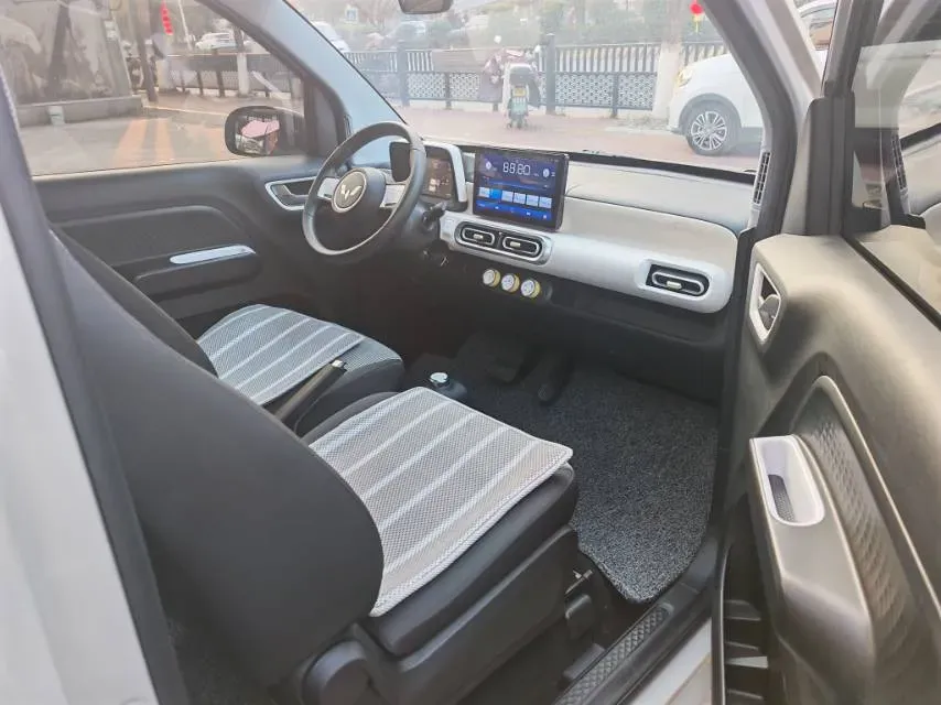 2024 WuLing HongGuang MINI EV BEV 17.3KWH,autocango,china used car exporter,china ev exporter,chinese used car exporter,chinese used ev exporter