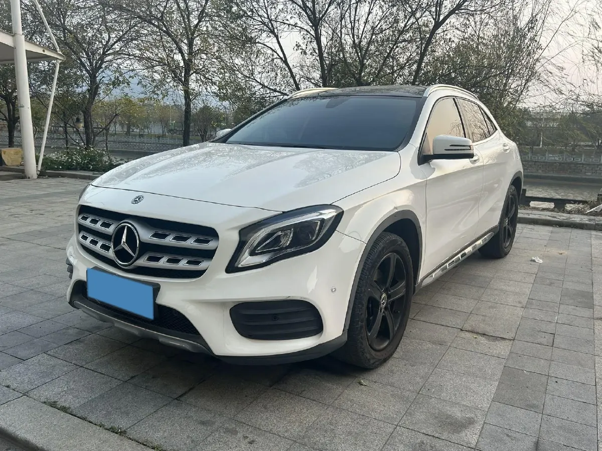 2019 Mercedes-Benz GLA Class 1.6T 156HP L4 7DCT,autocango,china used car exporter,china ev exporter,chinese used car exporter,chinese used ev exporter