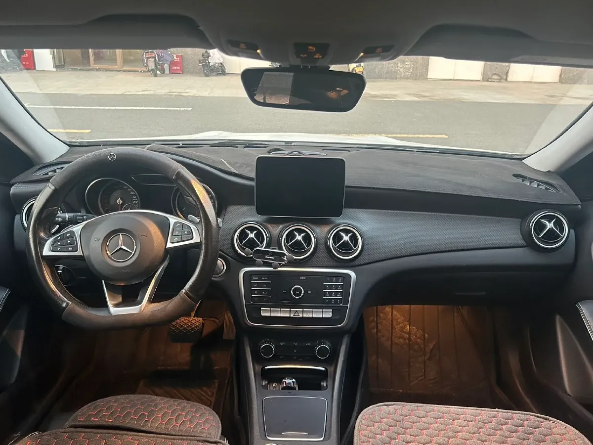 2019 Mercedes-Benz GLA Class 1.6T 156HP L4 7DCT,autocango,china used car exporter,china ev exporter,chinese used car exporter,chinese used ev exporter