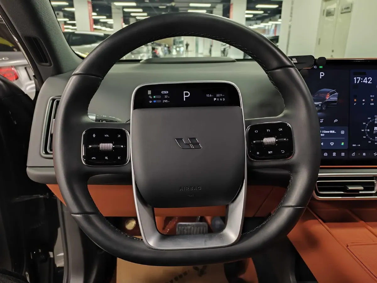 2024 Li L6 Range Extended 154HP L4 REEV 36.8KWH,autocango,china used car exporter,china ev exporter,chinese used car exporter,chinese used ev exporter