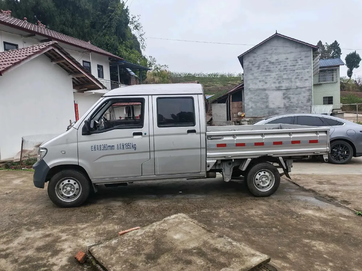 2023 WuLing ZhiGuang Mini Truck 1.5L 102HP L4 5MT,autocango,china used car exporter,china ev exporter,chinese used car exporter,chinese used ev exporter