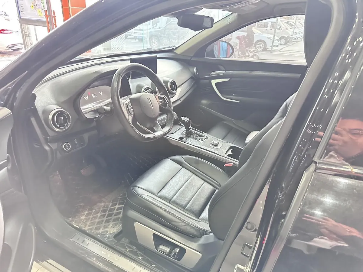 2017 WEY VV7 2.0T 234HP L4 7DCT,autocango,china used car exporter,china ev exporter,chinese used car exporter,chinese used ev exporter