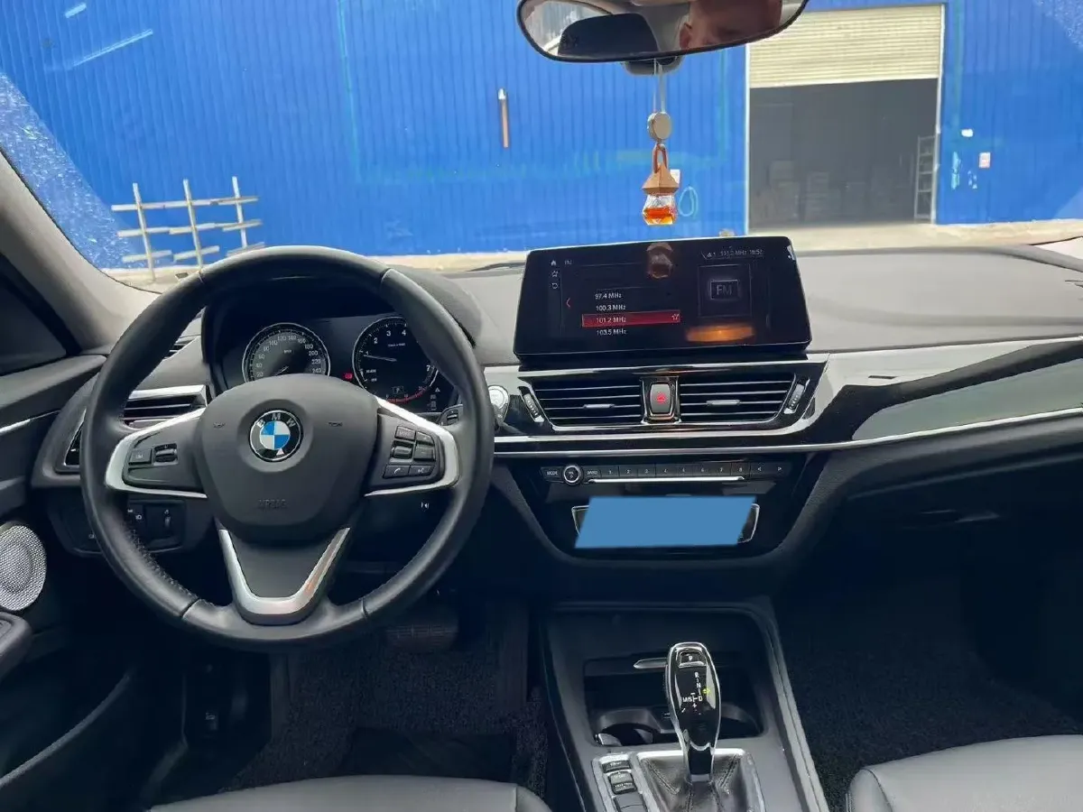 2023 BMW 1 Series 1.5T 136HP L3 7DCT,autocango,china used car exporter,china ev exporter,chinese used car exporter,chinese used ev exporter