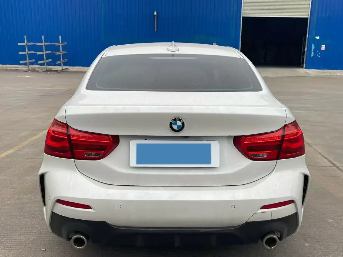 2023 BMW 1 Series 1.5T 136HP L3 7DCT,autocango,china used car exporter,china ev exporter,chinese used car exporter,chinese used ev exporter
