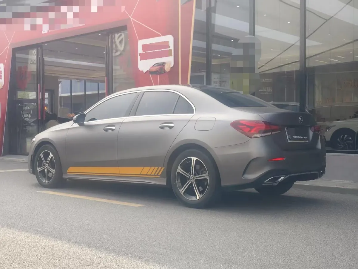 2022 Mercedes-Benz A Class 1.3T 163HP L4 7DCT,autocango,china used car exporter,china ev exporter,chinese used car exporter,chinese used ev exporter