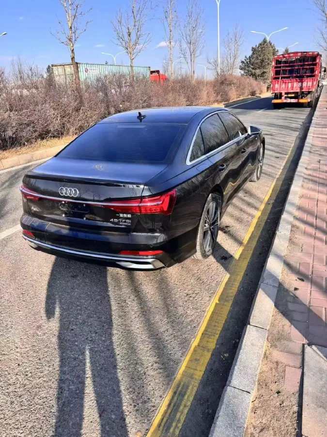 2024 Audi A6L 2.0T 245HP L4 7DCT,autocango,china used car exporter,china ev exporter,chinese used car exporter,chinese used ev exporter