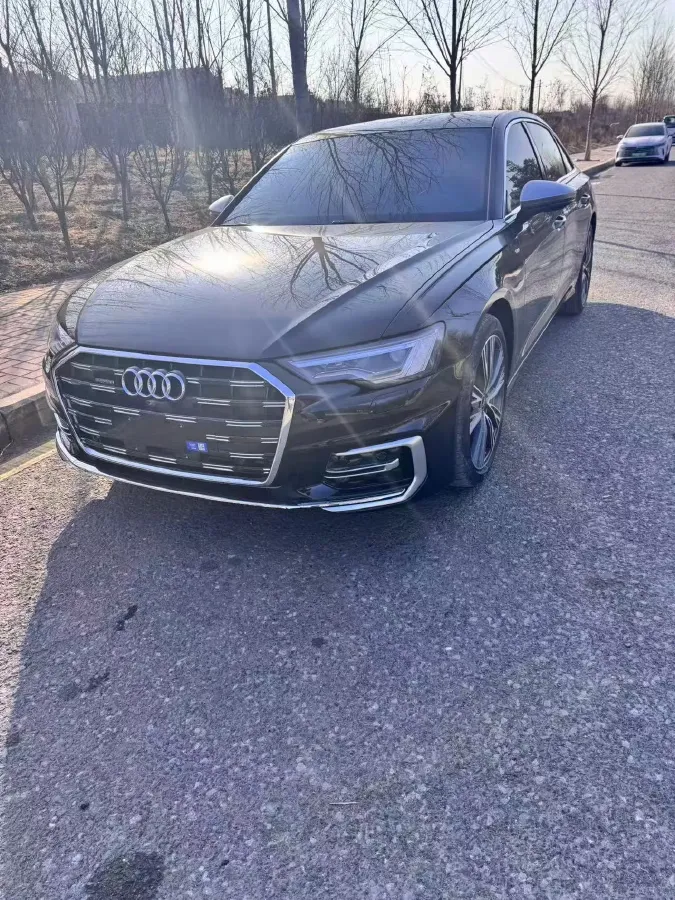 2024 Audi A6L 2.0T 245HP L4 7DCT,autocango,china used car exporter,china ev exporter,chinese used car exporter,chinese used ev exporter