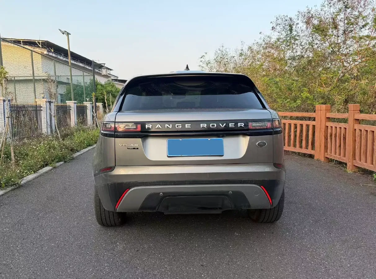 2018 Land Rover Range Rover Velar 2.0T 300HP L4 8AT,autocango,china used car exporter,china ev exporter,chinese used car exporter,chinese used ev exporter
