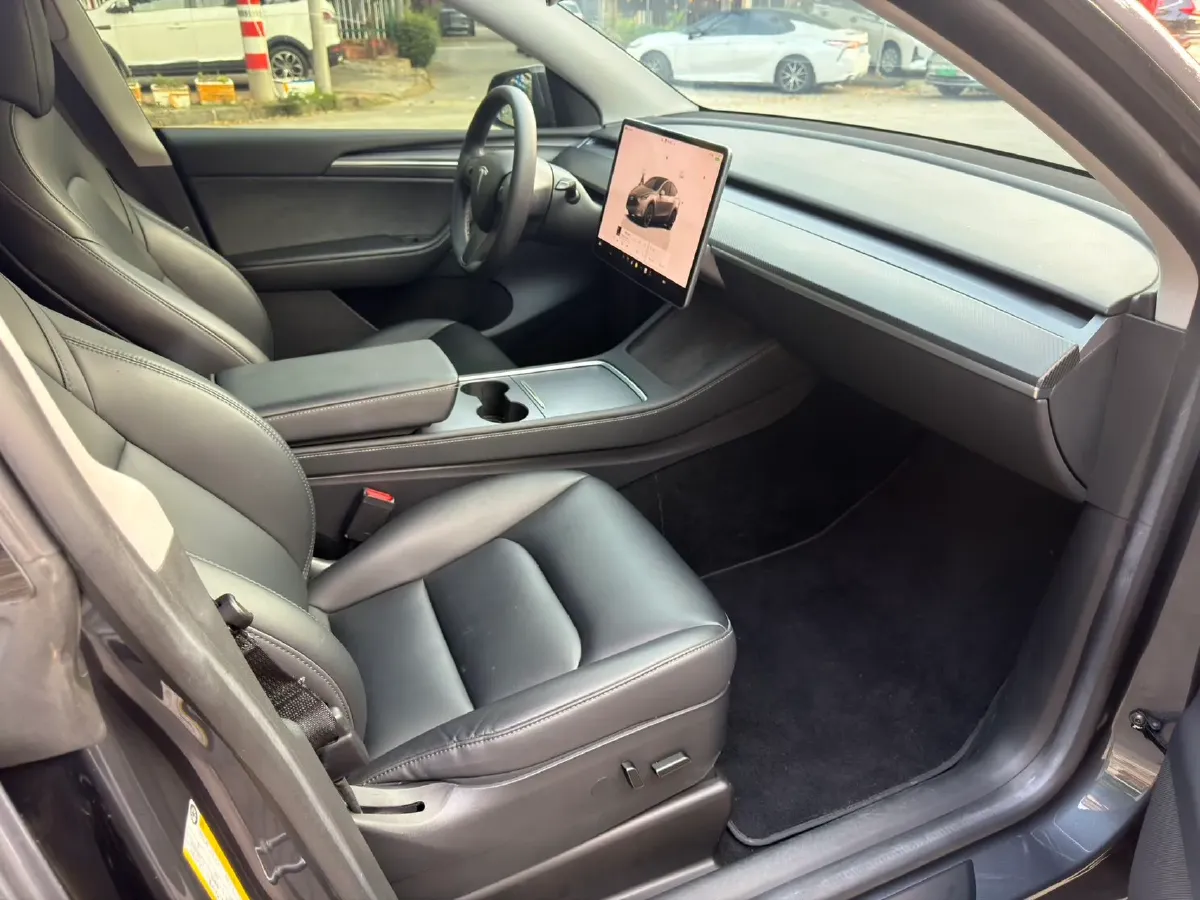 2022 Tesla Model Y BEV 60KWH,autocango,china used car exporter,china ev exporter,chinese used car exporter,chinese used ev exporter