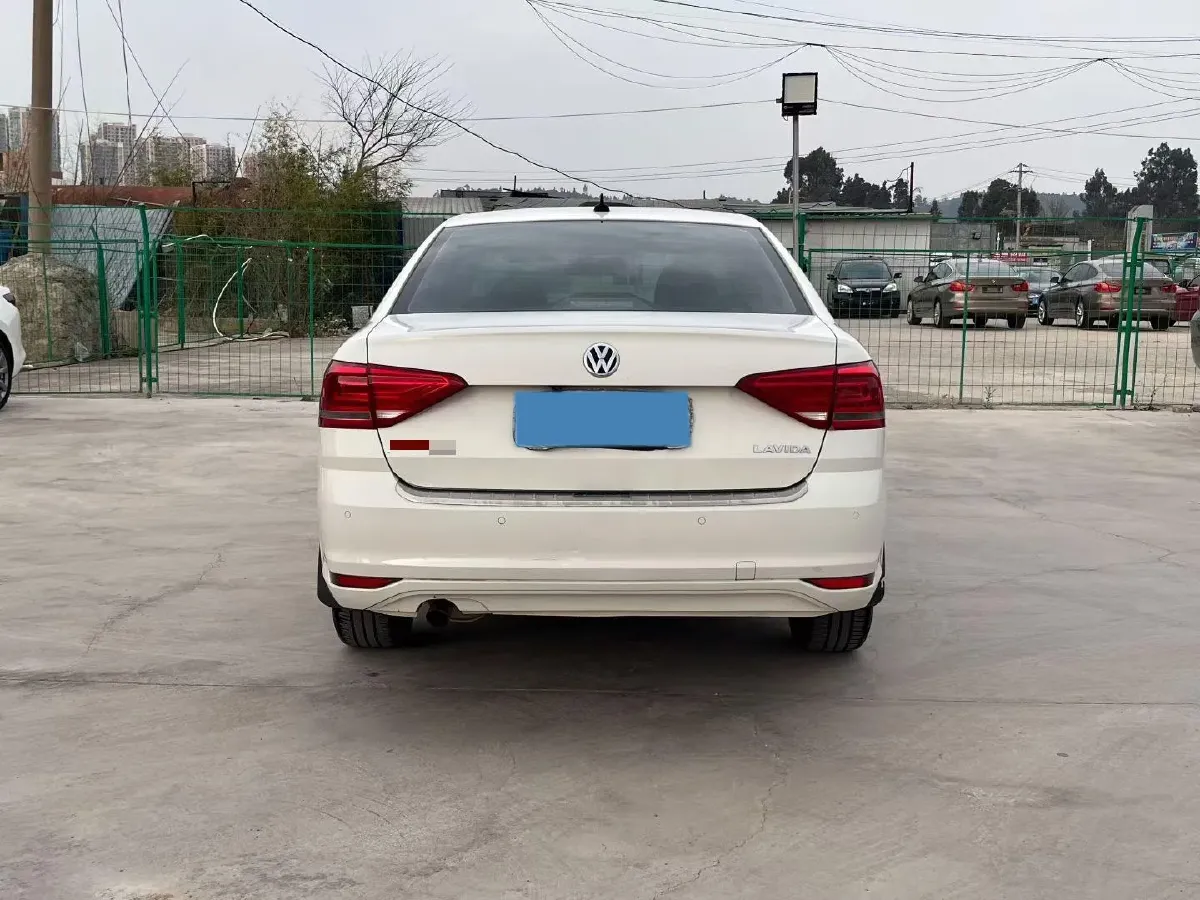 2017 Volkswagen Lavida 1.6L 110HP L4 6AT,autocango,china used car exporter,china ev exporter,chinese used car exporter,chinese used ev exporter