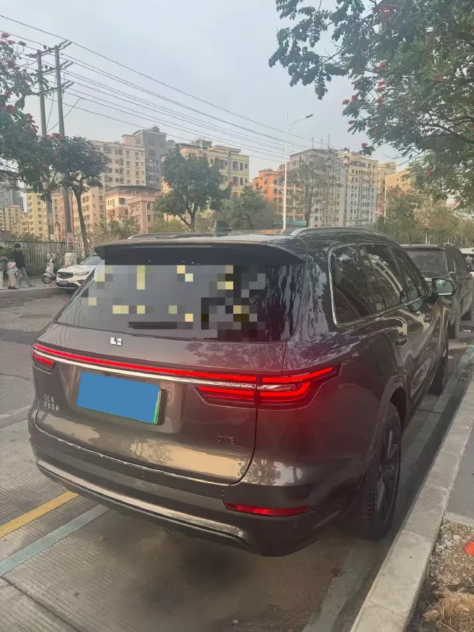 2020 Li ONE Range Extended 131HP REEV 40.5KWH,autocango,china used car exporter,china ev exporter,chinese used car exporter,chinese used ev exporter
