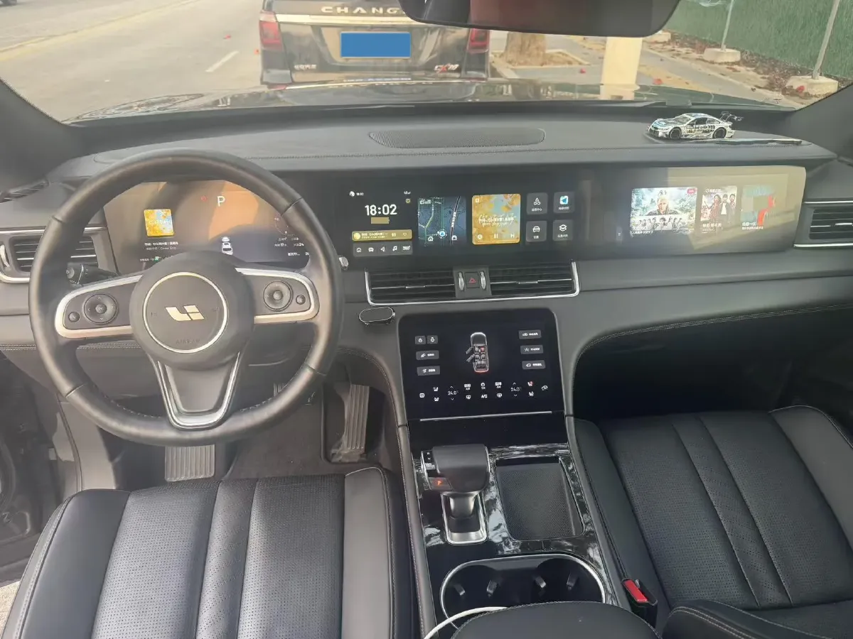 2020 Li ONE Range Extended 131HP REEV 40.5KWH,autocango,china used car exporter,china ev exporter,chinese used car exporter,chinese used ev exporter